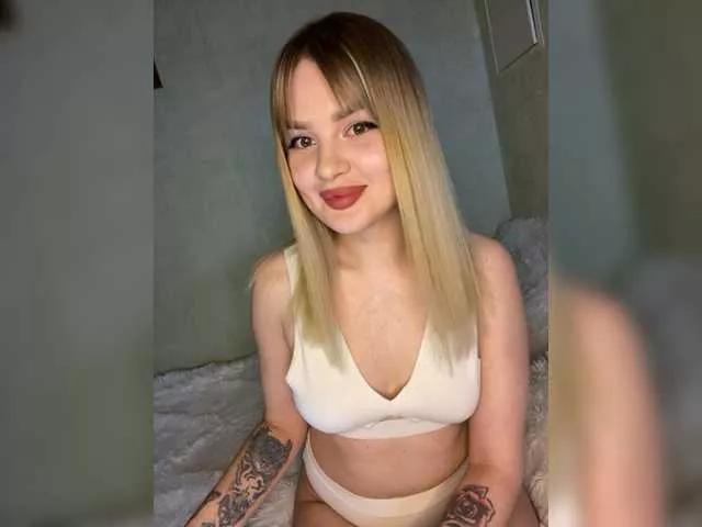 -Nicole on BongaCams 