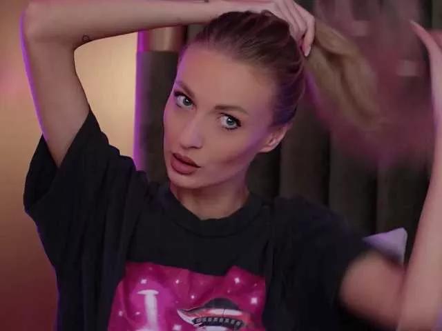 Explore 28 years old AmeliaAngell from BongaCams AmeliaAngell from BongaCams