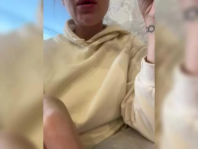 Angel-VICT0RY from BongaCams