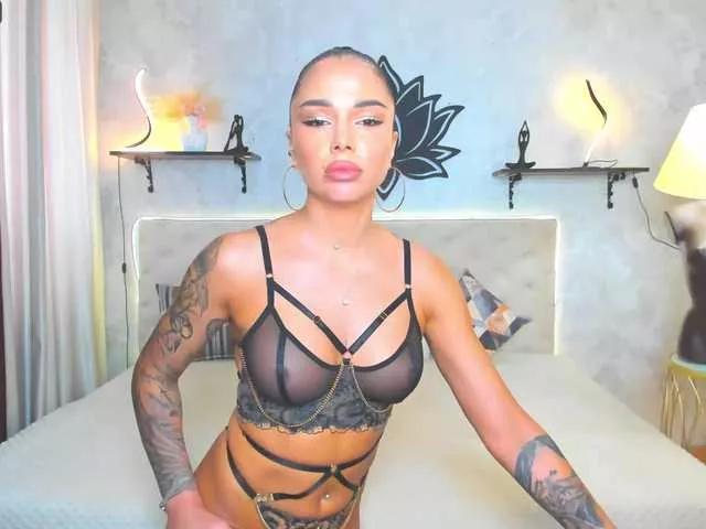 Bianka-strip on BongaCams