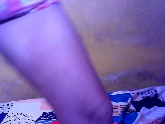 Offline Carmela4u on BongaCams