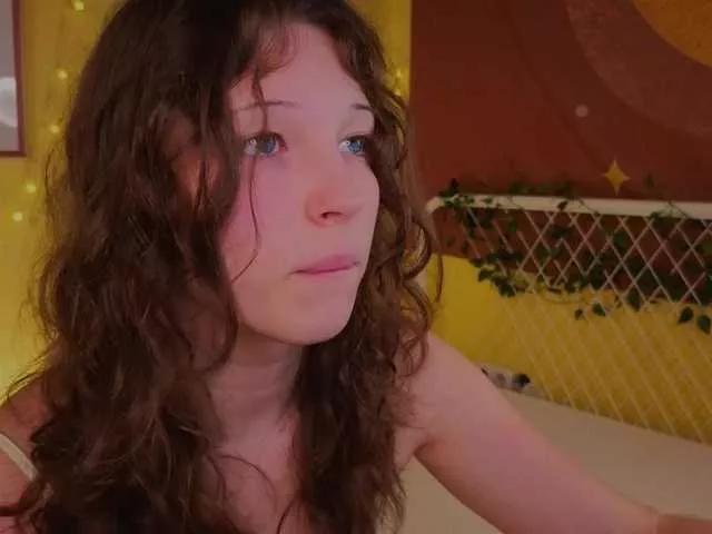 Masturbate to CherryLea, she wants to masturbate for you CherryLea from BongaCams