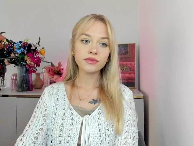 Offline CindyGlam on BongaCams