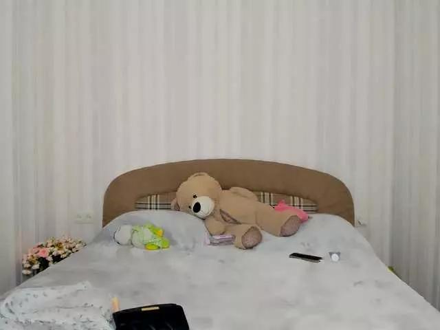 Watch 19 years old Dariadeluxe from BongaCams Dariadeluxe from BongaCams