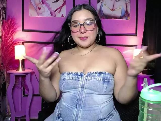 Sexy Deliciouszoe wants you to fuck her body now deliciouszoe from BongaCams