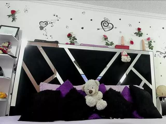 Watch Dreamgirlss, they want to masturbate for you Dreamgirlss from BongaCams