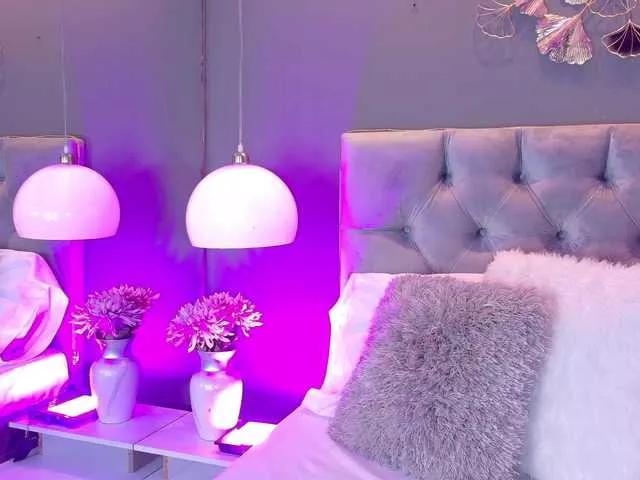 Explore 22 years old ElisaPeters from BongaCams ElisaPeters from BongaCams