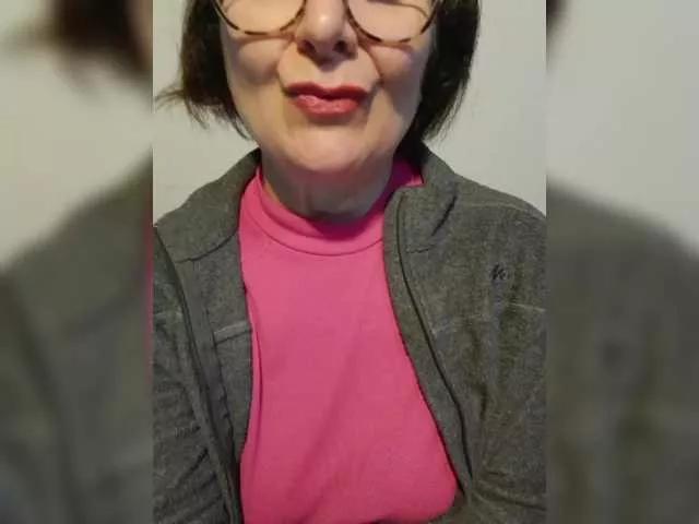 Naked ElitalianMilf wants you to fuck her body now ElitalianMilf from BongaCams