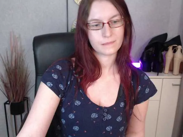 EmmaHeart — How can i help you? ;) #non-nude #highheels #armpits #flirt #instructions #cockrate #dirtychat #domination #teaser #roleplay #feet #non-nude