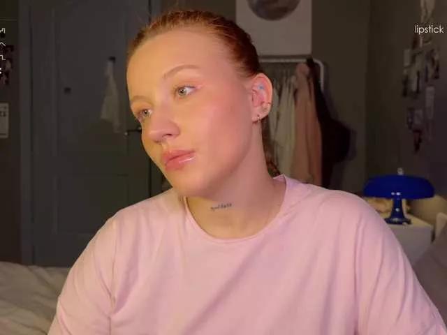 Eva-Kisa from BongaCams