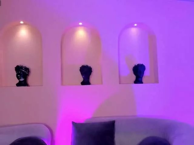 Offline EveBenson on BongaCams