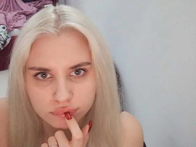 Goldi7777 — Freechat on BongaCams