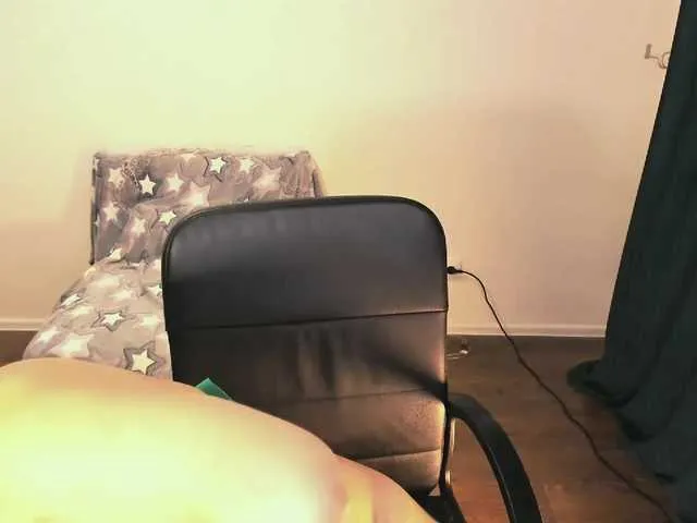 i-am-angela — Can I be yours today?Come and enjoy me, I wanna please youYour mistress waiting for you. Let's get naked and explore every inch of skin of my body. #Mistress #Goddess #Femdom #Findom TEASE 80 tks  69 spank 70 flash 125tks NAKED Naughty 1234!