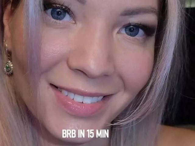 JuliaCute from BongaCams