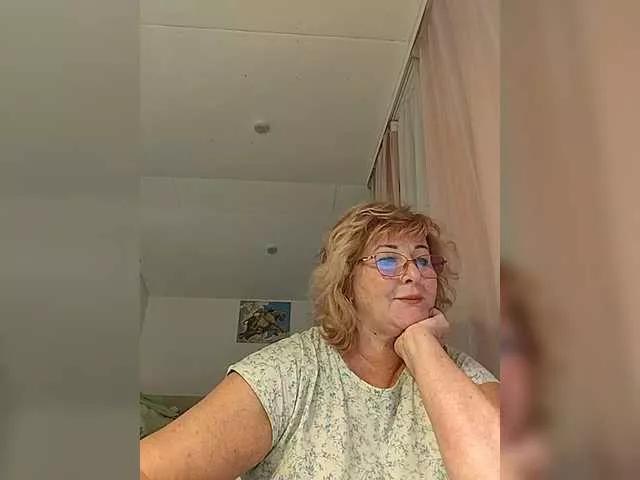 Naked KarinkaSweet wants you to fuck her body now KarinkaSweet from BongaCams