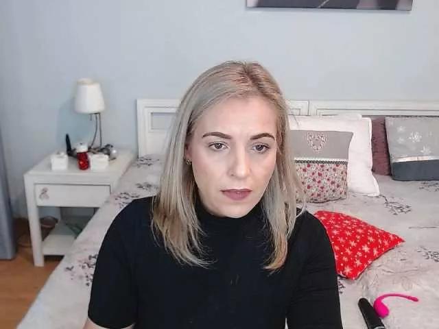 layla2022 on BongaCams 