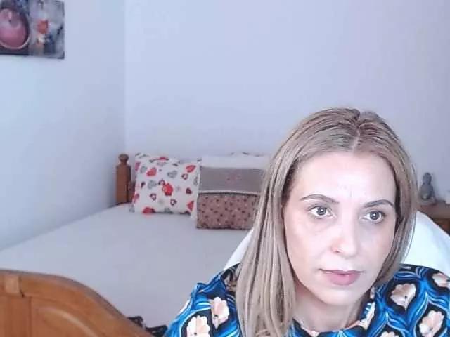 layla2022 on BongaCams 