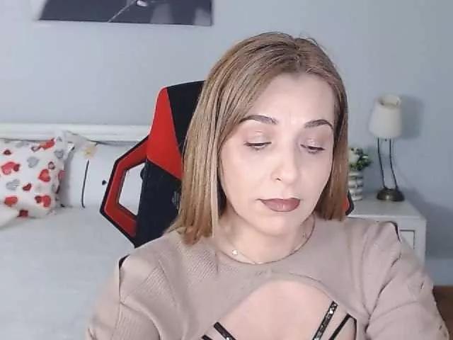 layla2022 on BongaCams 