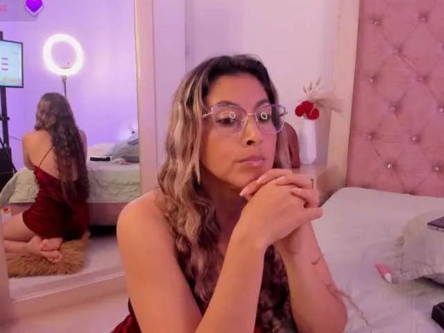 Masturbate to LeahWilliams1, she wants to masturbate for you LeahWilliams1 from BongaCams