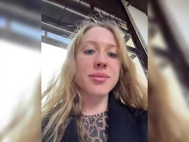 Likachkaa from BongaCams