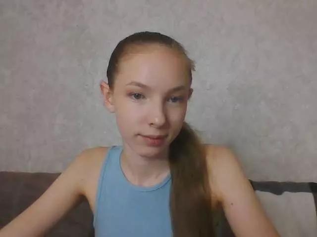 Cute Lili-0508 wants you to fuck her body now Lili-0508 from BongaCams