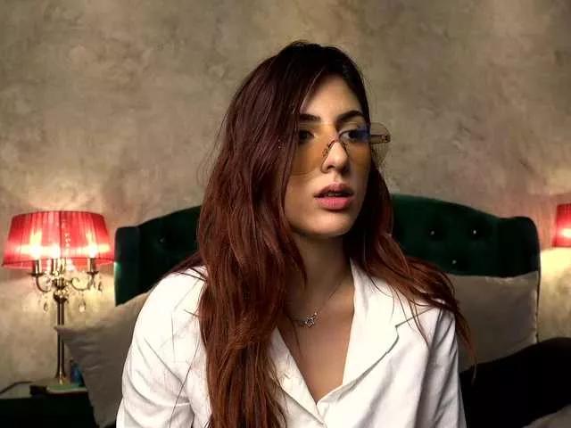 LilouMoulin on BongaCams 