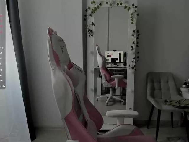 Lisamurm on BongaCams