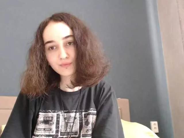 Little-Cutie on BongaCams