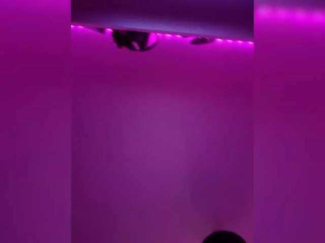 Admire 30 years old LolaLee from BongaCams LolaLee from BongaCams