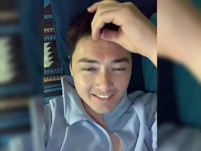 Lorenzo-loo on BongaCams 