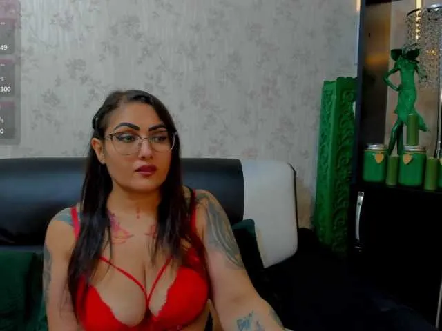 BongaCams LovelyBubu is Freechat LovelyBubu — New and playfull lets enjoy my first stream