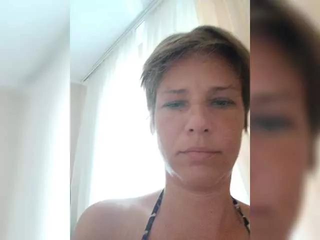 MadamEve on BongaCams 