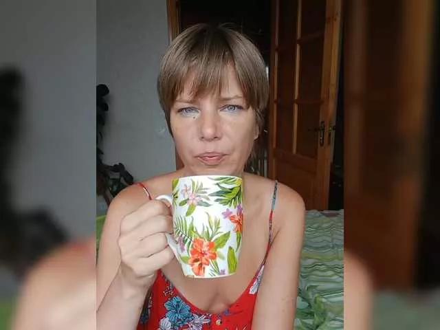 MadamEve on BongaCams 