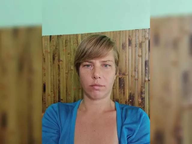 MadamEve on BongaCams