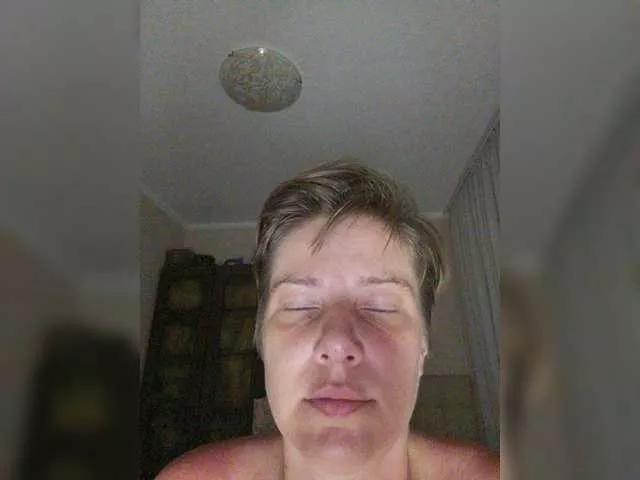 MadamEve on BongaCams 