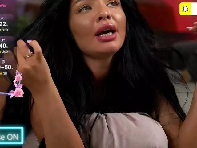 Check out 25 years old MadisonColes from BongaCams MadisonColes from BongaCams