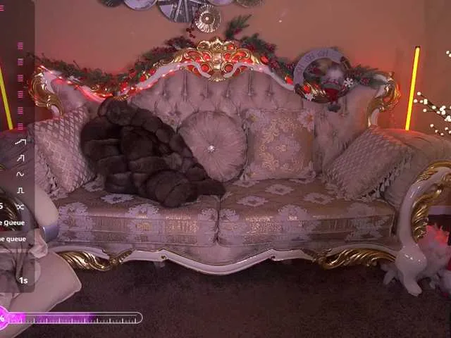 MadissonSoft — A squirrel is sitting here with select nuts.