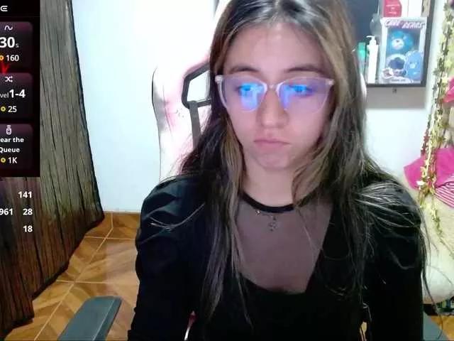 Maggie-Fox on BongaCams 
