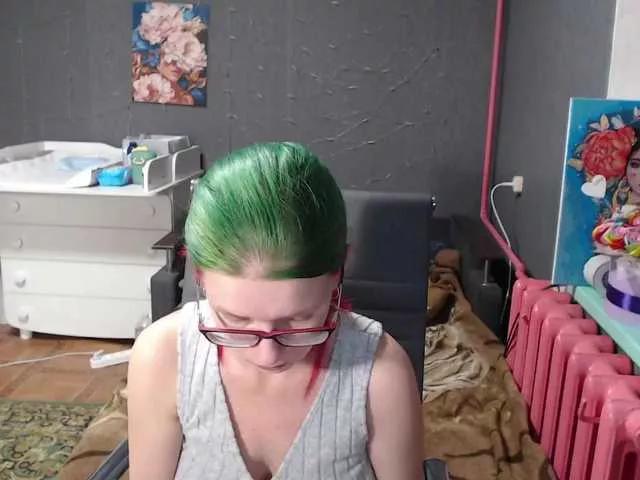 Masturbate to amazing stripper Malvinella malvinella from BongaCams