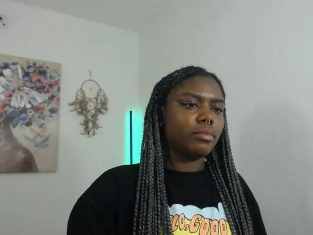 melyanoah on BongaCams