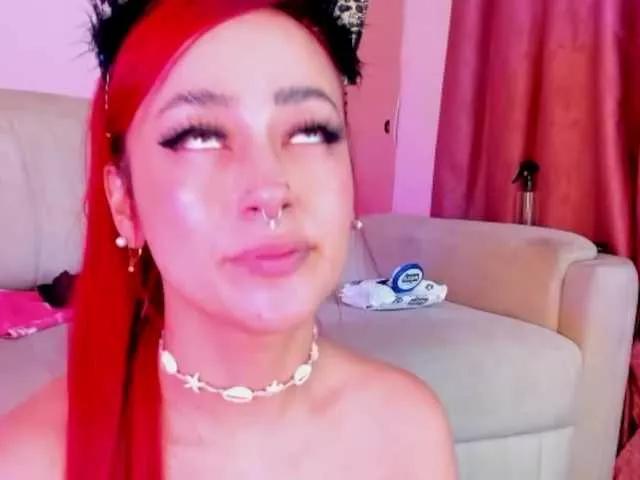 Mia-Bloom from BongaCams