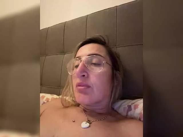 Micina84 on BongaCams