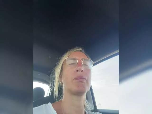Micina84 on BongaCams 