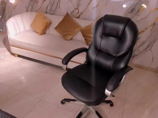 Masturbate to 28 years old MilaLawrence from BongaCams MilaLawrence from BongaCams