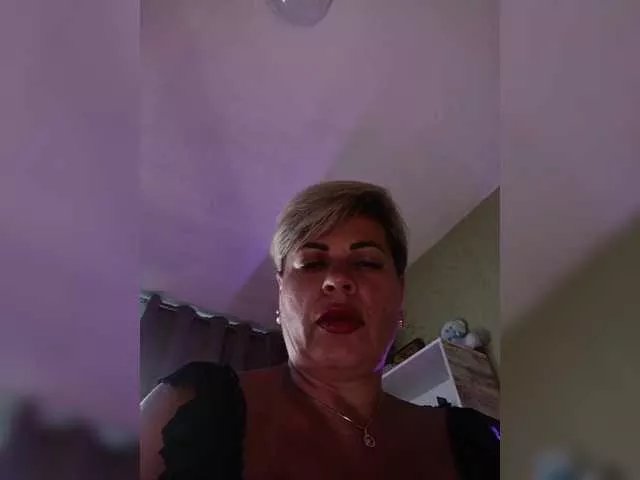 Offline murr-kitty on BongaCams