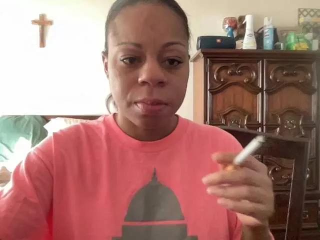 Explore hot model MyaMichelle MyaMichelle from BongaCams