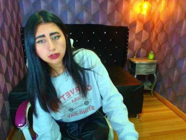 nanisshawna from BongaCams