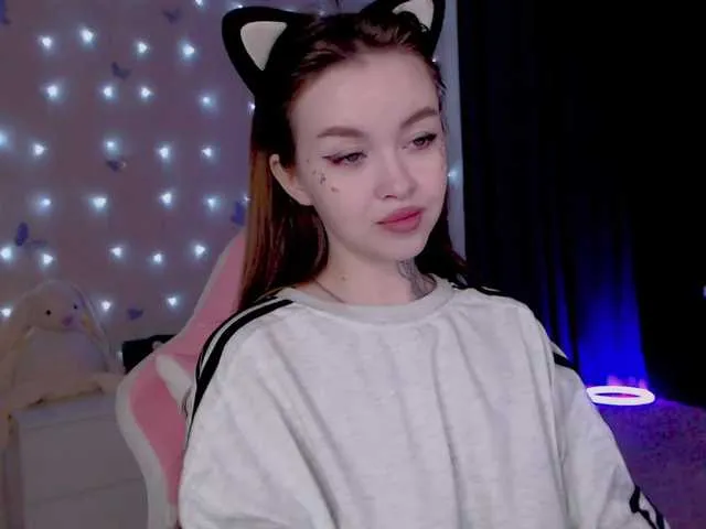 NaughtyMable — show your chest and jump