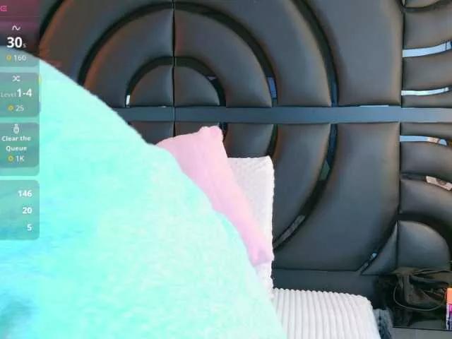 Explore hot camwhore SabrinnaTaylor SabrinnaTaylor from BongaCams