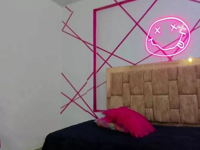 saray-sex04 on BongaCams 